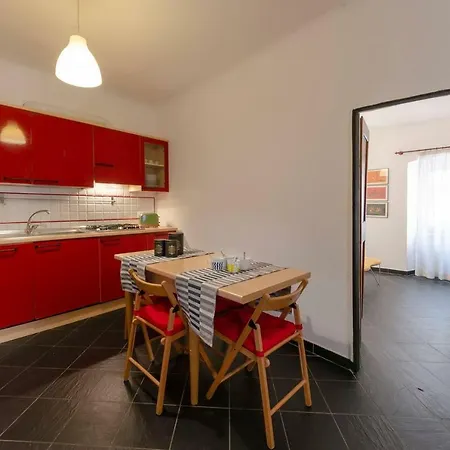 Hintown A Due Passi Dal Gaslini E Dal Mare Apartment